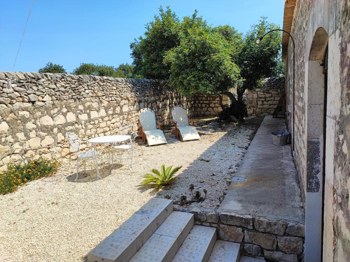 Il Baglio Di Kharrub Rural Guest House Pozzallo Exterior photo