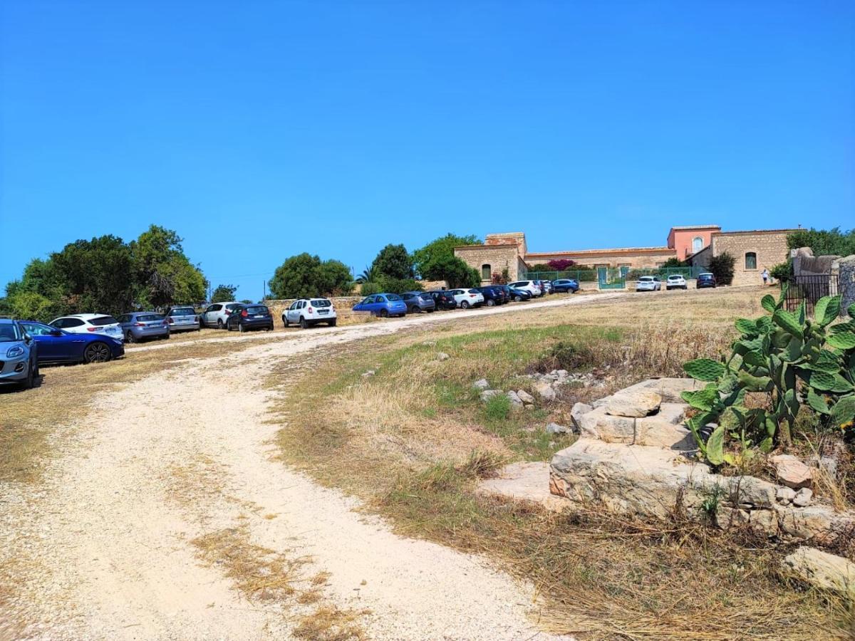Il Baglio Di Kharrub Rural Guest House Pozzallo Exterior photo