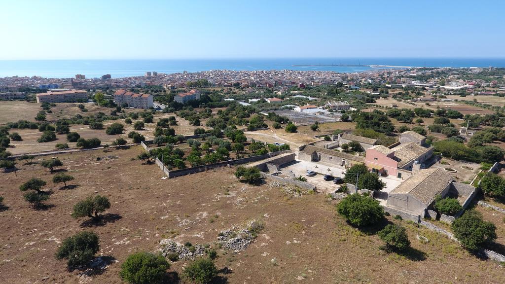 Il Baglio Di Kharrub Rural Guest House Pozzallo Exterior photo